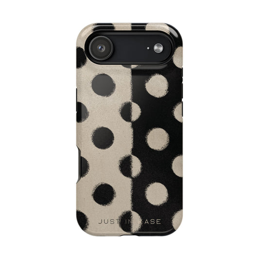 BLACK DOTS